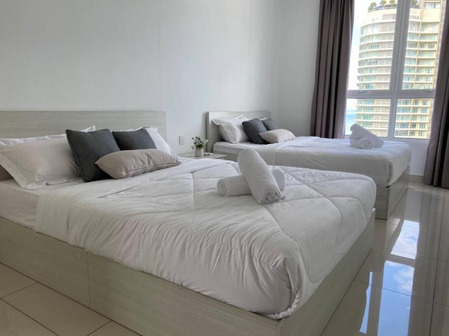 Mansion One Suites @Gurney Drive Seaview Studio Apartment By Sarah'S Lodge George Town Eksteriør billede