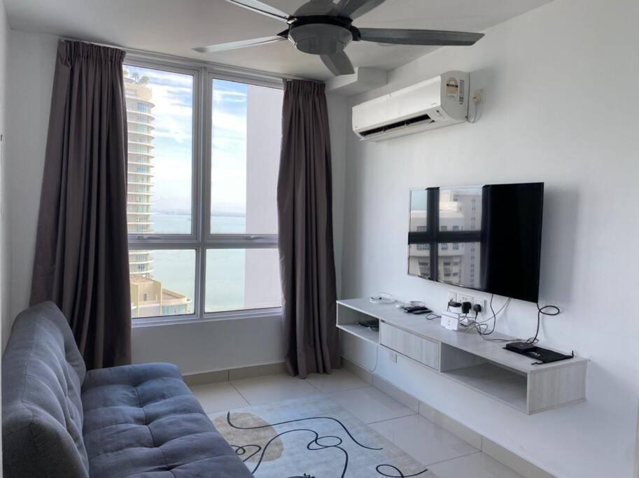 Mansion One Suites @Gurney Drive Seaview Studio Apartment By Sarah'S Lodge George Town Eksteriør billede